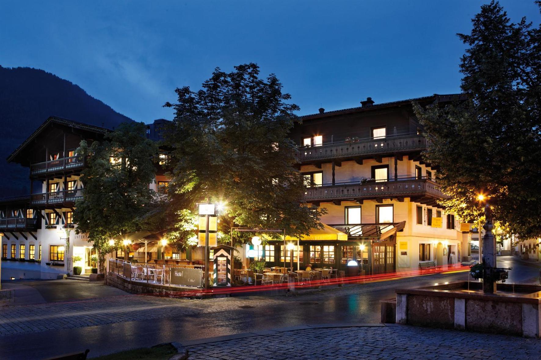 Hotel Unterbrunn Apartments & Gaestehaus Нойкірхен-ам-Гросфенедігер Екстер'єр фото